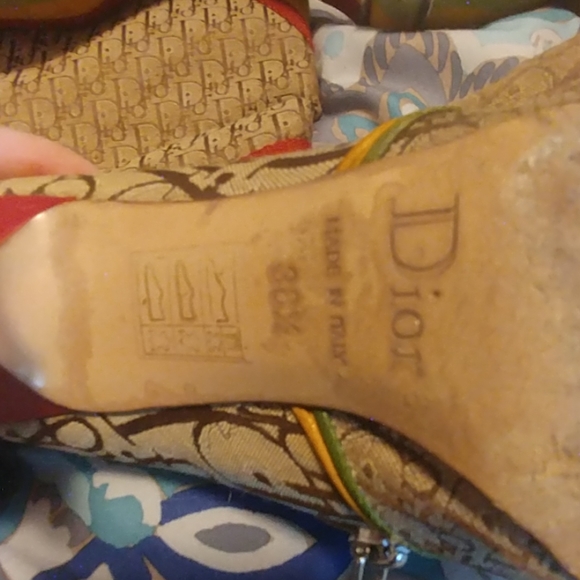 Christian Dior - Picture 6 of 6